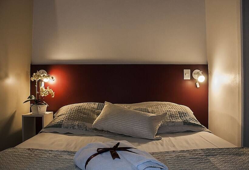 اتاق استاندارد, Santa Hospedagem