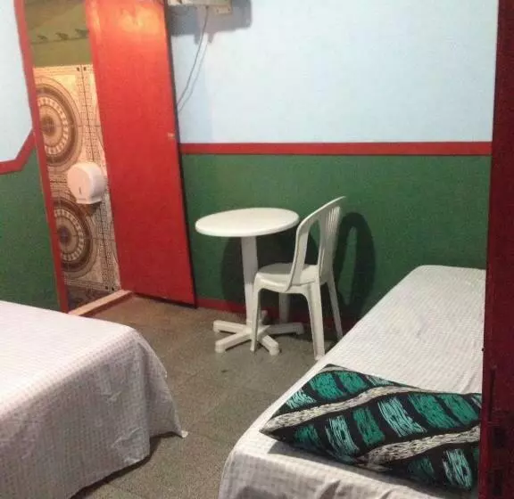 Habitació Triple Estàndard, Spada