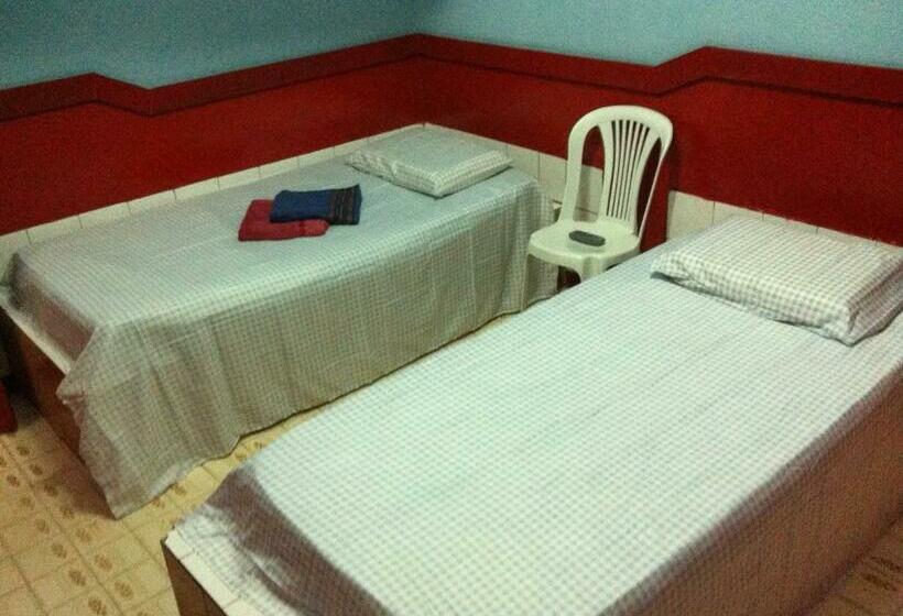 اتاق اکونومی, Spada