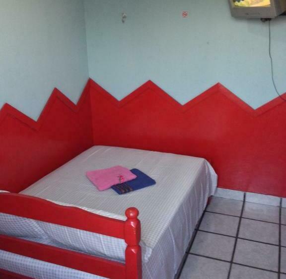 اتاق استاندارد سه نفره, Spada