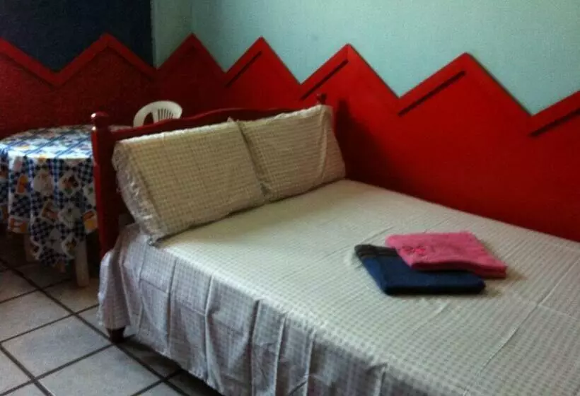 Habitació Triple Estàndard, Spada