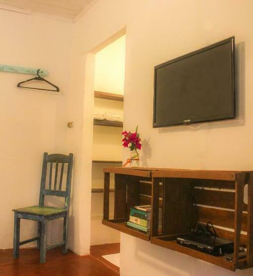 스탠다드 트리플 룸, Adios Amigos Hostel