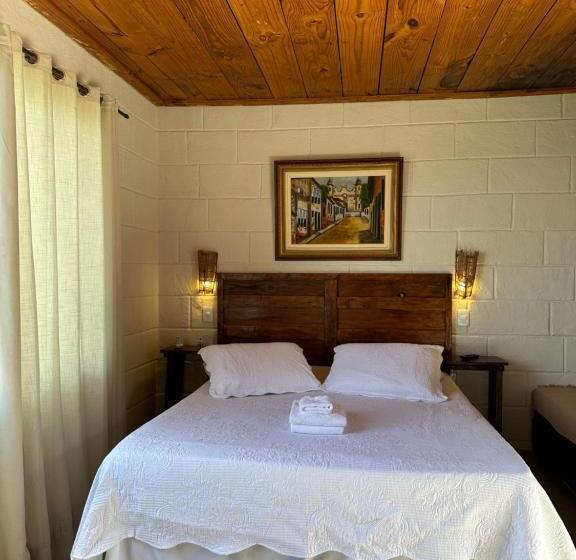 Hegyre Néző Lakosztály, Pousada Do Rei Arthur