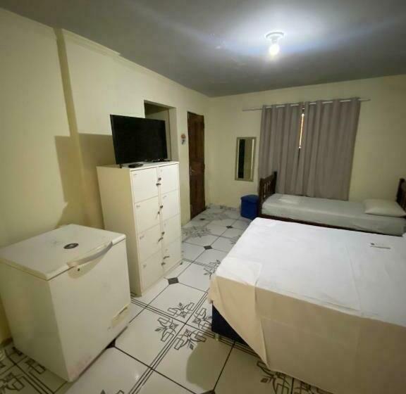 Quarto Familiar, Casa Do Professor Hostel