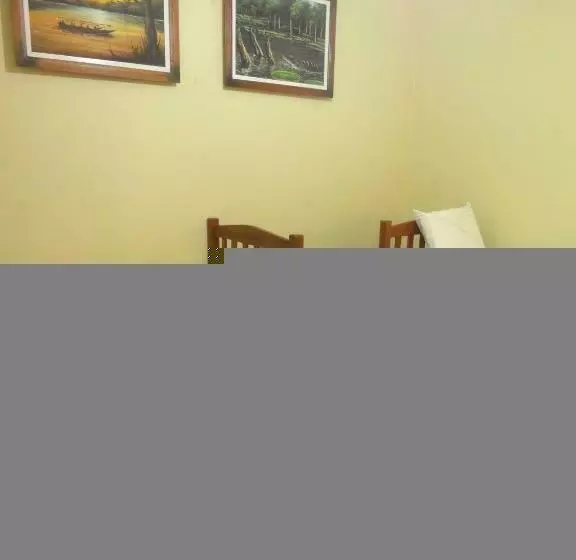 ルームシェアのワンベッド, Hostel Manaus