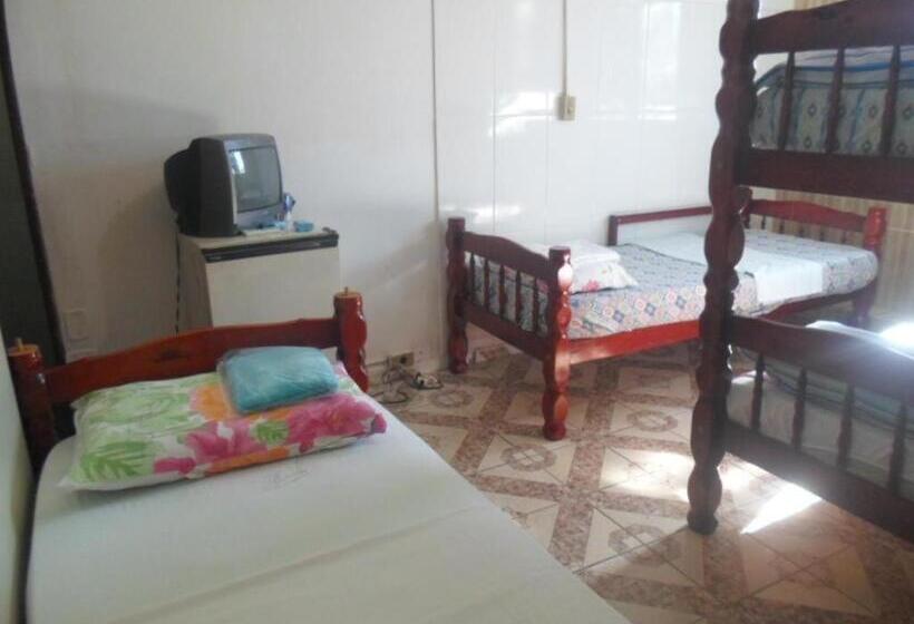 スタンダードトリプルルーム, Hostel Palmas Centro Da Cidade