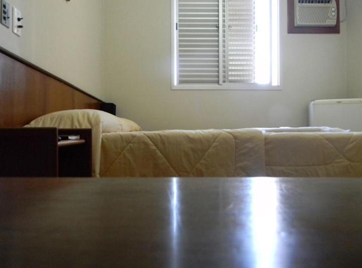 标准间, Chantilly