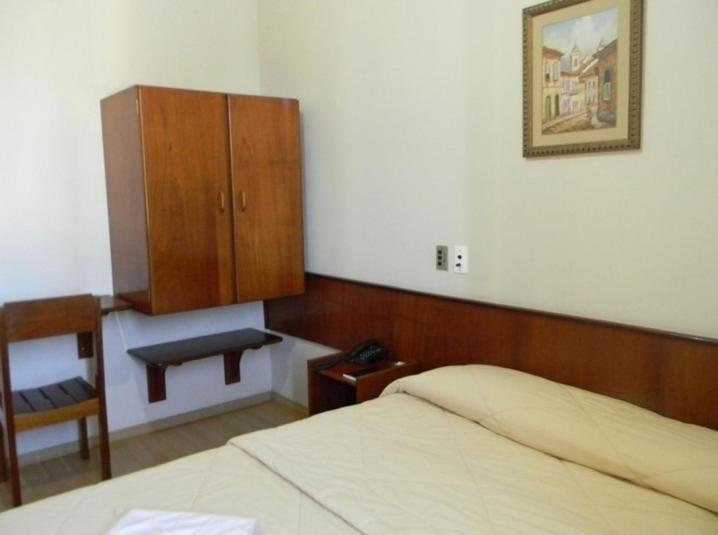 带共用浴室的标准房间, Chantilly