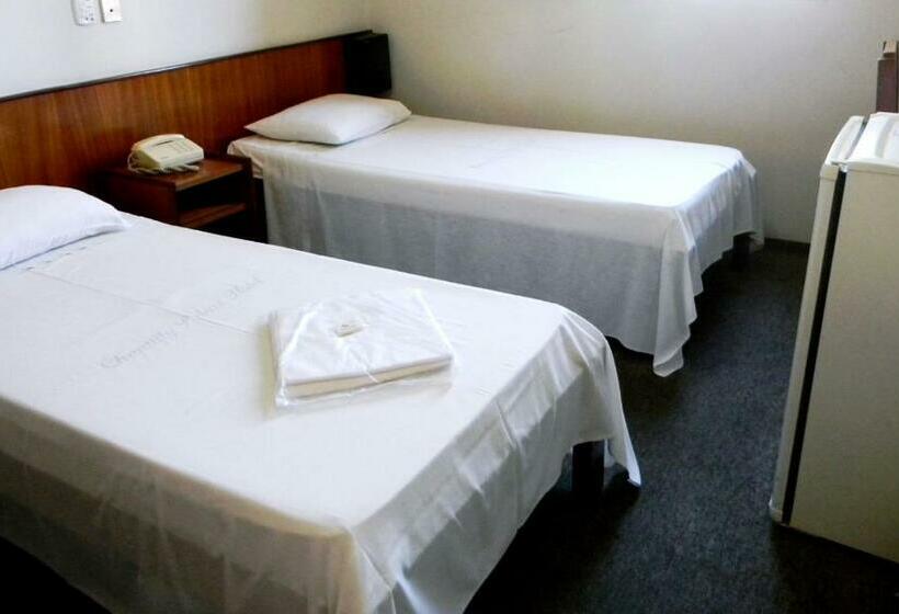 带共用浴室的标准房间, Chantilly