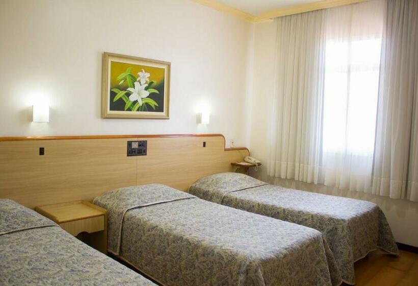 غرفة قياسية, Estação 101   Brusque