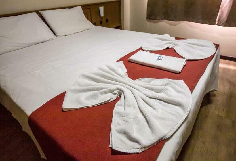 חדר סטנדרט, Estrela Do Sul