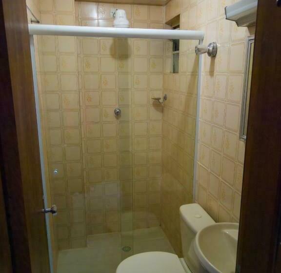 חדר סטנדרט לשלושה, Estrela Do Sul