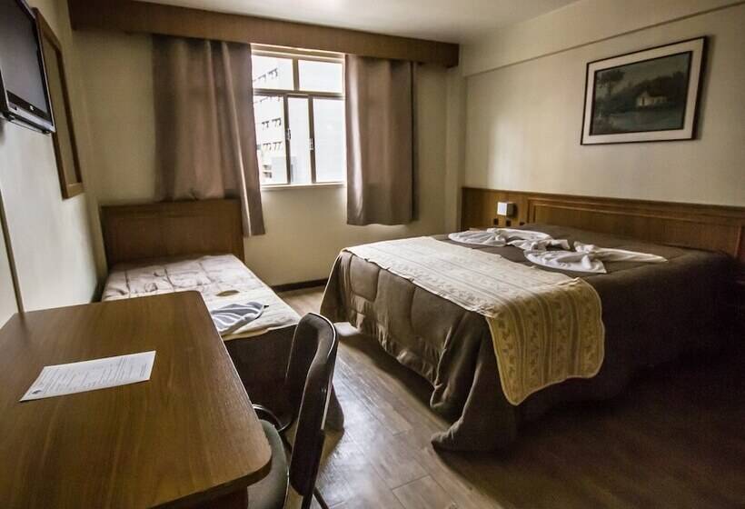 חדר סטנדרט לשלושה, Estrela Do Sul