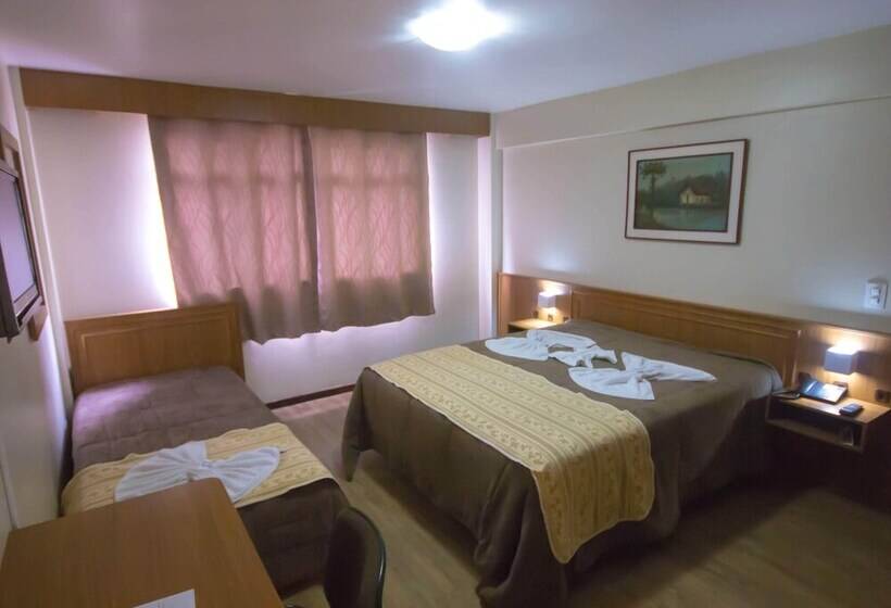 חדר סטנדרט לשלושה, Estrela Do Sul