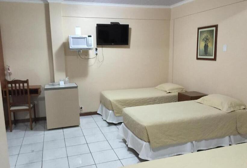 四人标准间, Fares Turis