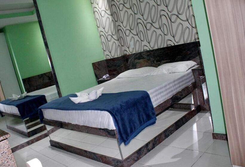 Quarto standard, Farol Da Barra