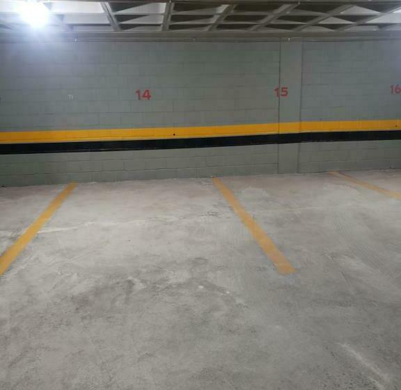 غرفة قياسية ثلاثية, Gran Roza