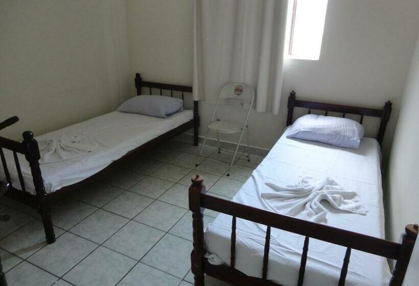 带共用浴室的标准房间, Gringos