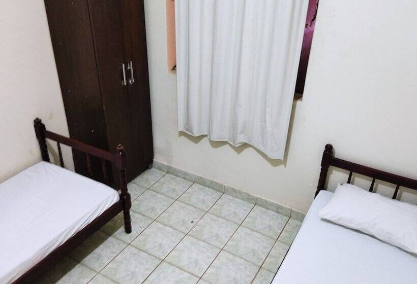 带共用浴室的标准房间, Gringos