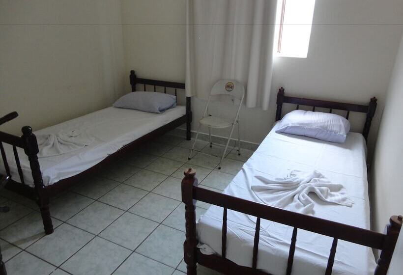 带共用浴室的标准房间, Gringos