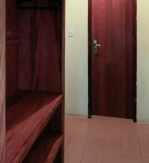 اتاق خانوادگی, Indaiá Praia