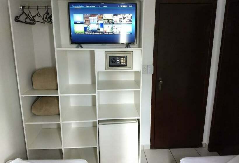 חדר סטנדרט, Master