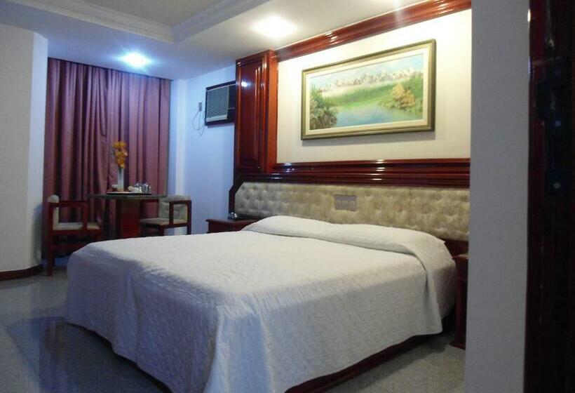 标准间, Maxim Plaza