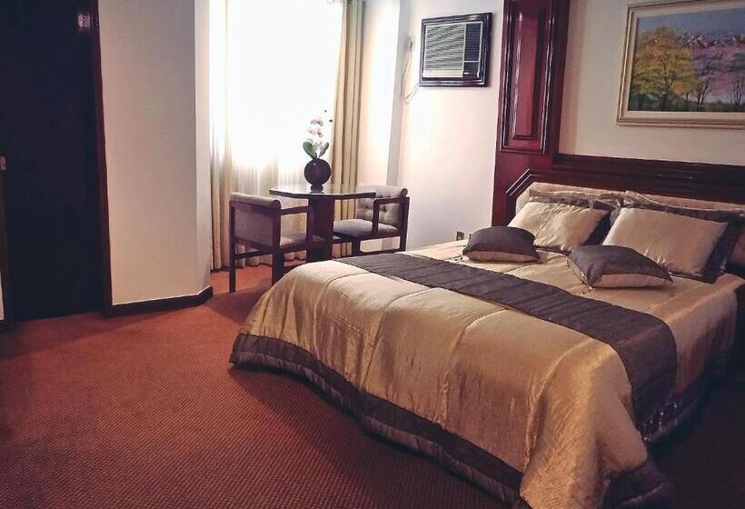 标准单人间, Maxim Plaza