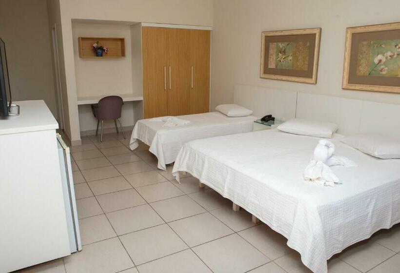 اتاق استاندارد سه نفره, Nova Guarapari