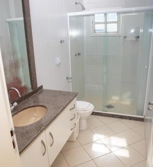 اتاق استاندارد سه نفره, Nova Guarapari