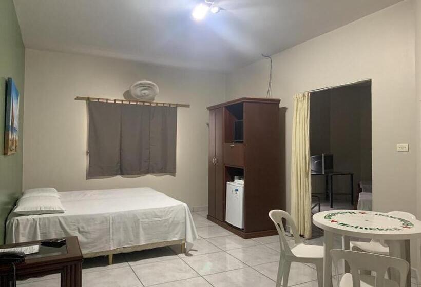 디럭스 4인 룸, Ouro