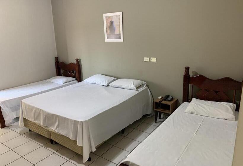 디럭스 4인 룸, Ouro