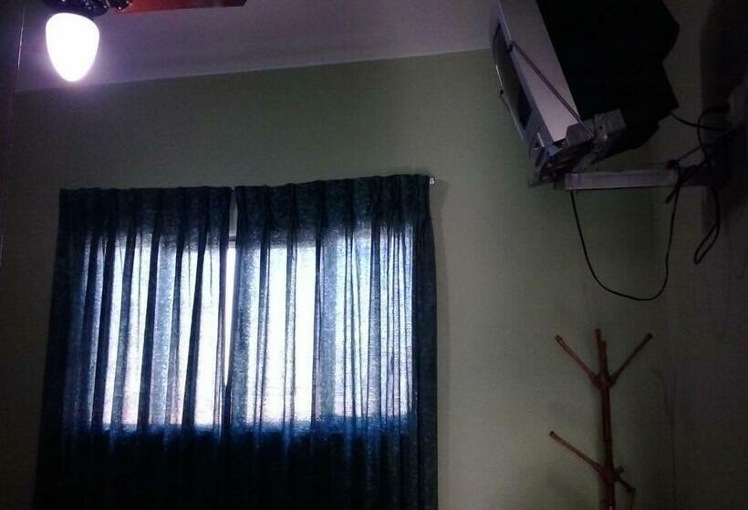 스탠다드 룸, Jm Ferreira