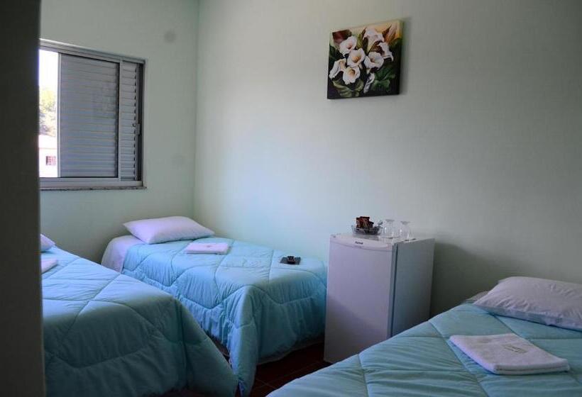 수피리어 트리플 룸, Jm Ferreira