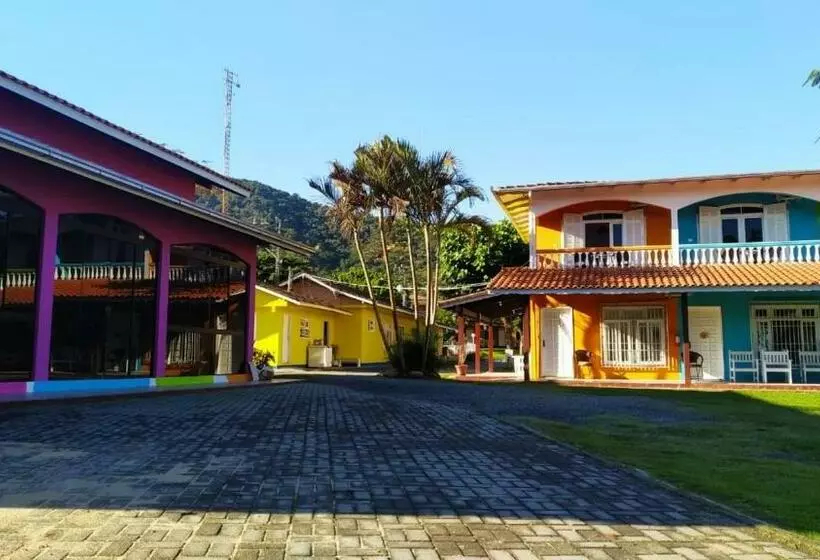 سوییت با چشم‌انداز دریا, Pousada Marinamarela