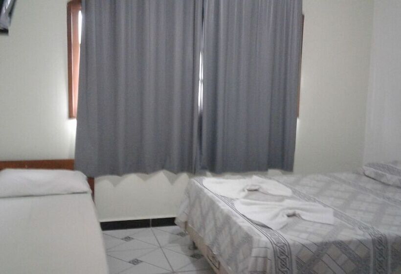 スタンダードトリプルルーム, Silveira