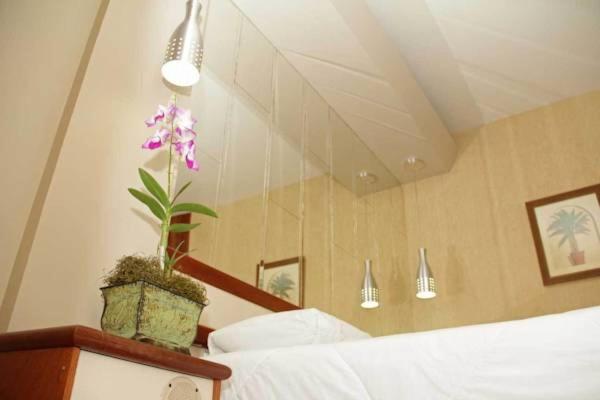 جناح سرير كينج, Veredas