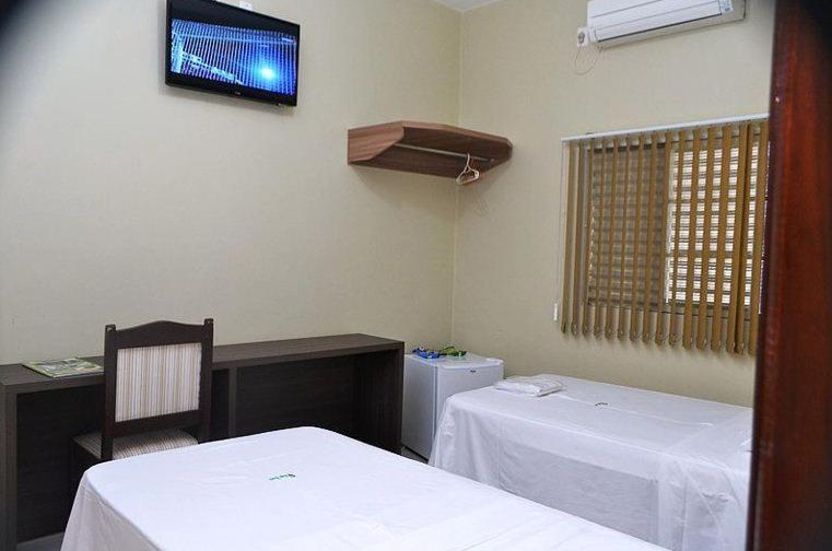 غرفة قياسية, Village