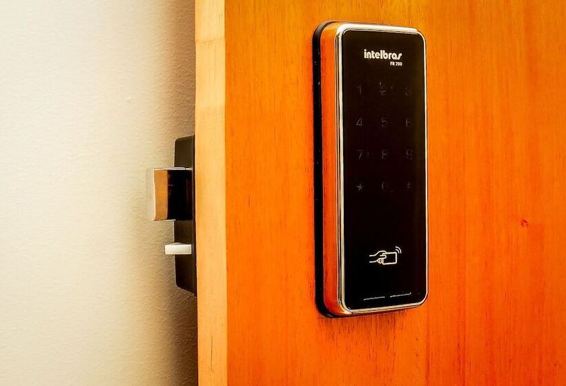 Номер Стандарт Трехместный, Winner