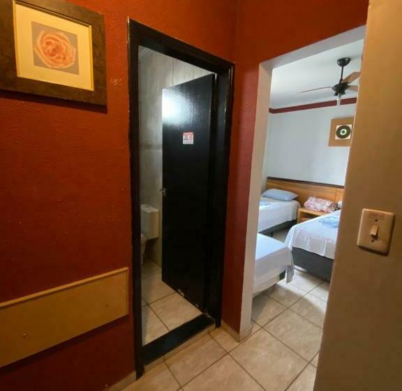 3-Bett-Standardzimmer, Ype De São Carlos