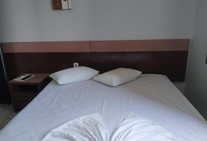 شقة غرفة واحدة, Ype De São Carlos