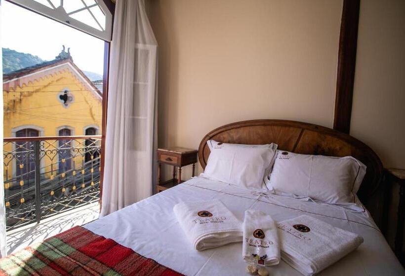 Люкс, Teatro Hotel Boutique