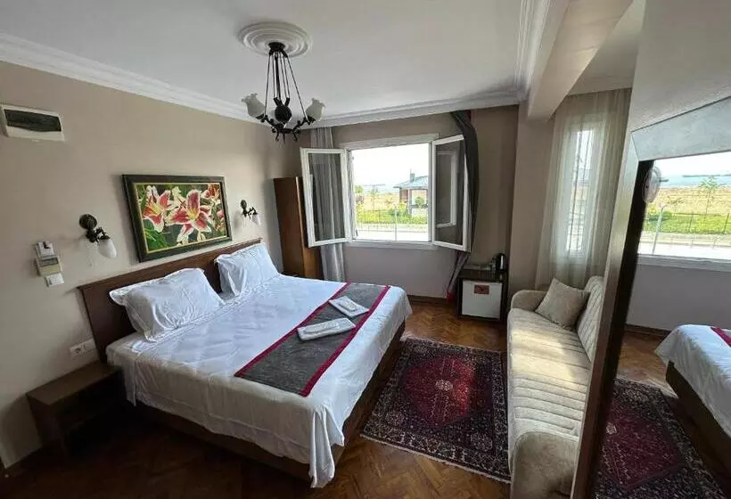 Standard Room King Size Bed, Queen Seagull Boutique
