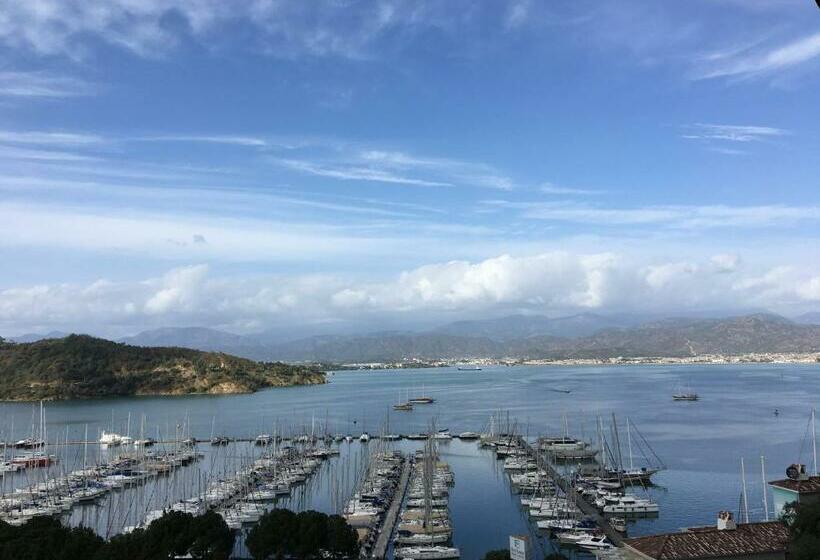 חדר סטנדרט נוף לים עם מרפסת, El Camino Hostel & Pub