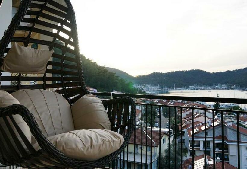 חדר סטנדרט נוף לים עם מרפסת, El Camino Hostel & Pub