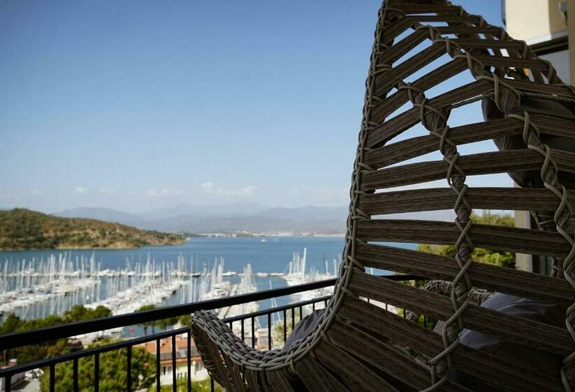 חדר סטנדרט נוף לים עם מרפסת, El Camino Hostel & Pub