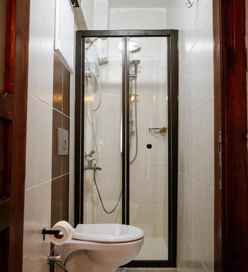 חדר סטנדרט נוף לים עם מרפסת, El Camino Hostel & Pub