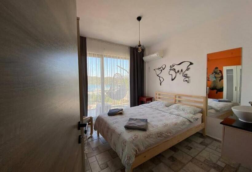 חדר סטנדרט נוף לים, El Camino Hostel & Pub