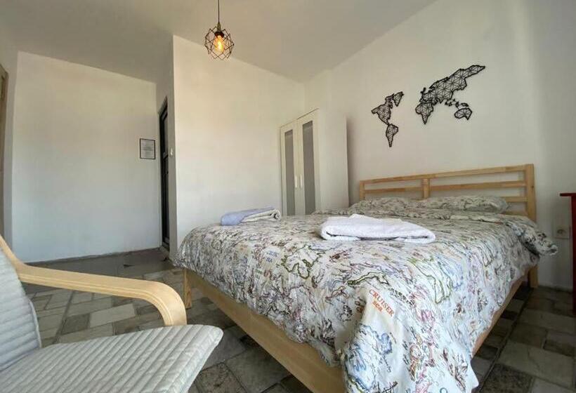 חדר סטנדרט נוף לים, El Camino Hostel & Pub