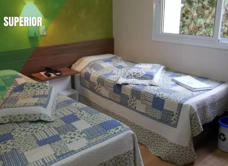 Superior Neljän Hengen Huone, Adoro